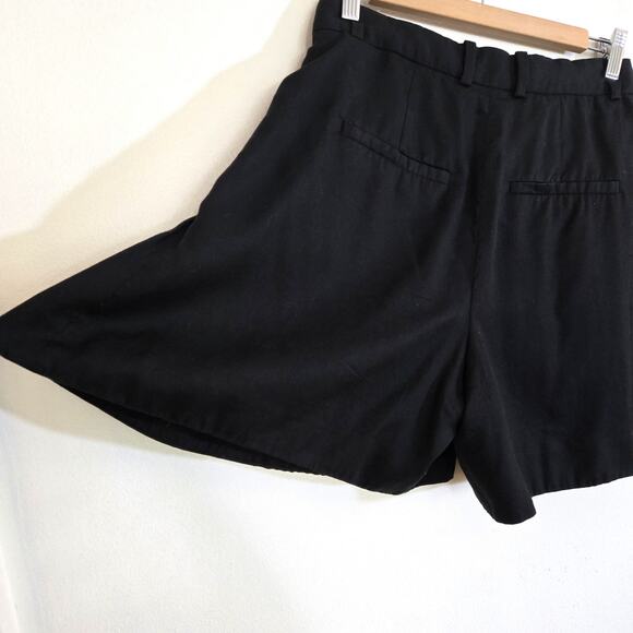 COS Black Pleated Dress Shorts Size 6 100% Lyocell - Picture 3 of 8